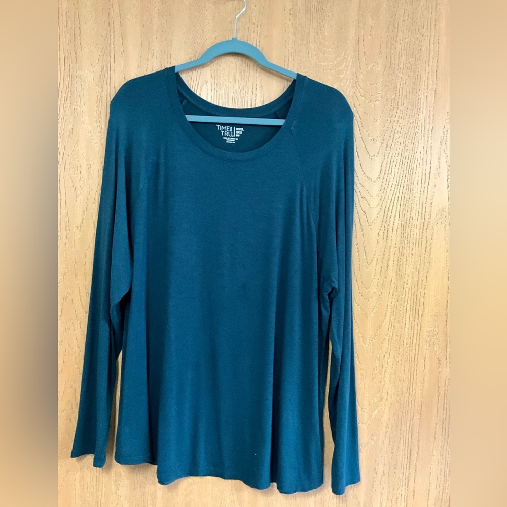 Time and Tru Deep Teal Long Sleeve Top